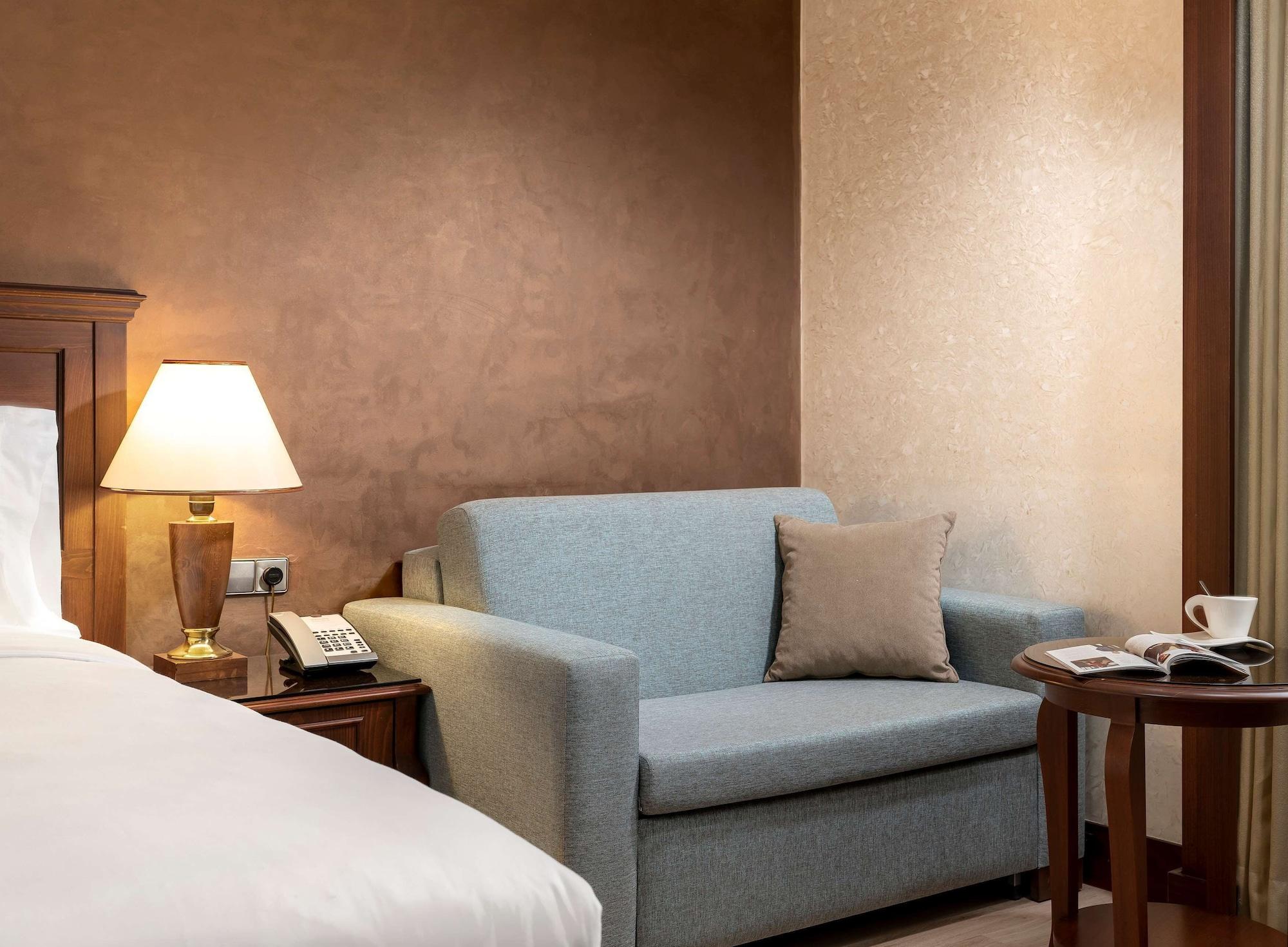 Отель Occidental Taksim 4*